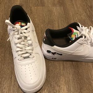 Air Force 1’s. Color: white,black. Never worn great condition size 12